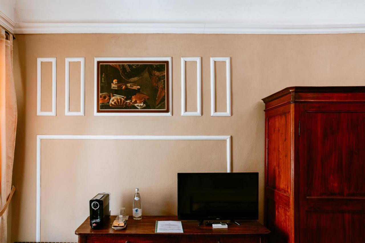 La Foresteria Di Palazzo Picedi Benettini Sarzana Ngoại thất bức ảnh