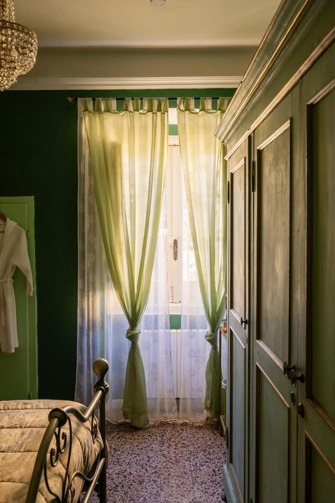La Foresteria Di Palazzo Picedi Benettini Sarzana Ngoại thất bức ảnh